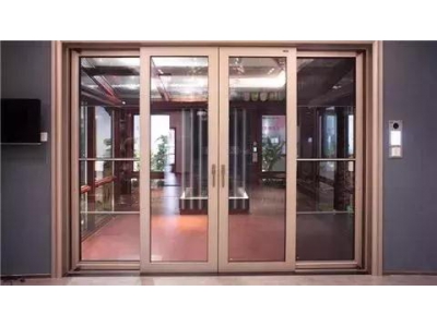 看孩子，守家門，優(yōu)質(zhì)安全門窗做你24小時的安全管家